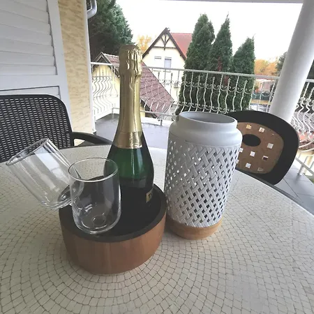 Bella Apartmanhaz 3*