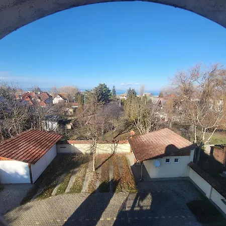 Bella Apartmanhaz 3*