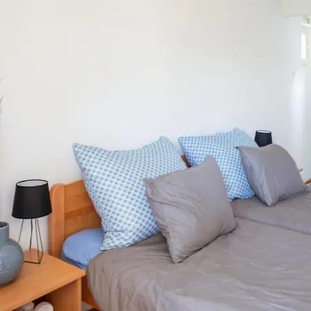 Bella Apartmanhaz بيت ضيافة