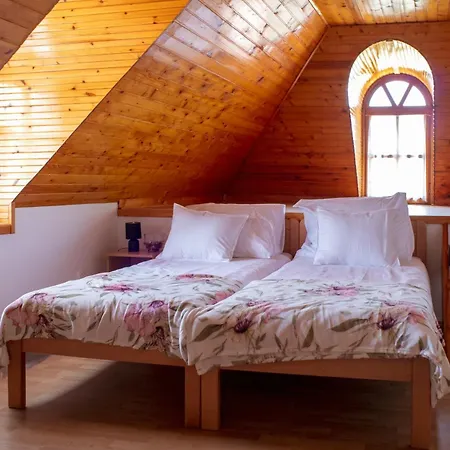 بيت ضيافة Bella Apartmanhaz 3*