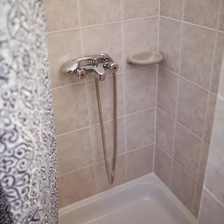 بيت ضيافة Bella Apartmanhaz