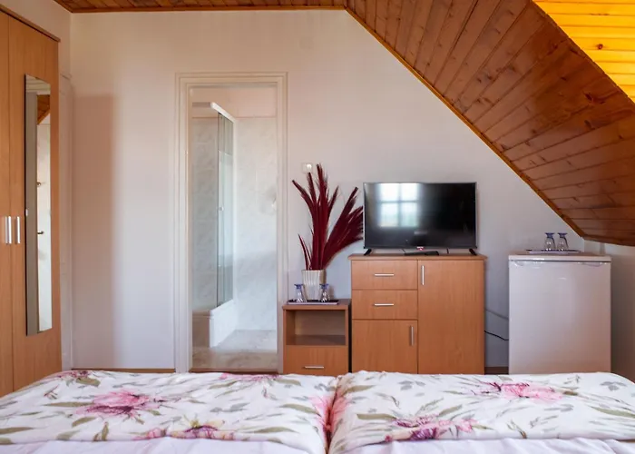 Bella Apartmanhaz Pensjonat 4*