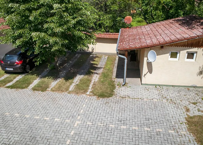 Bella Apartmanhaz Pensjonat Zamárdi
